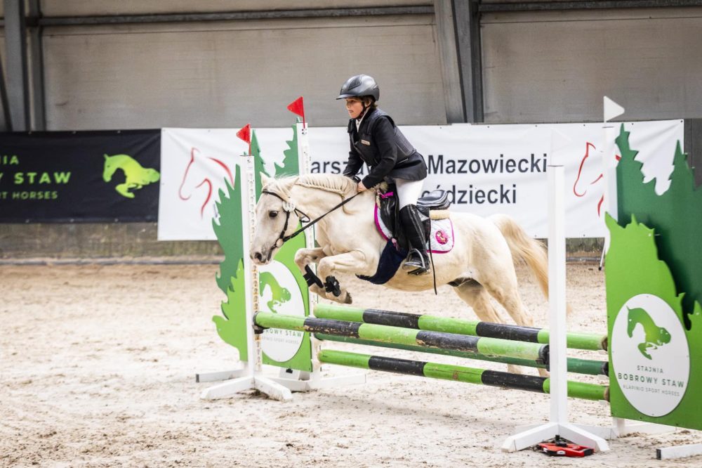 Zapraszamy na pierwsze zawody halowe tego sezonu – HZRiT-B oraz Piątkowe Parkury Szkoleniowe 10-12.10.2025